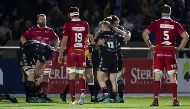 Glasgow beat Scarlets 29-20 at Scotstoun