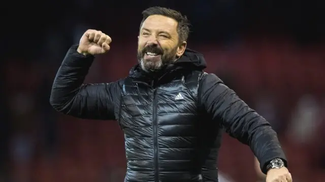 Aberdeen boss Derek McInnes celebrates his side's winner