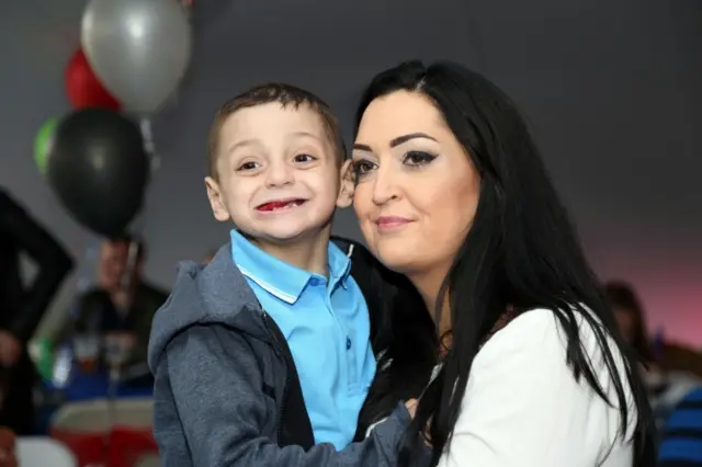 Bradley Lowery and mum Gemma at his 6th birthday party