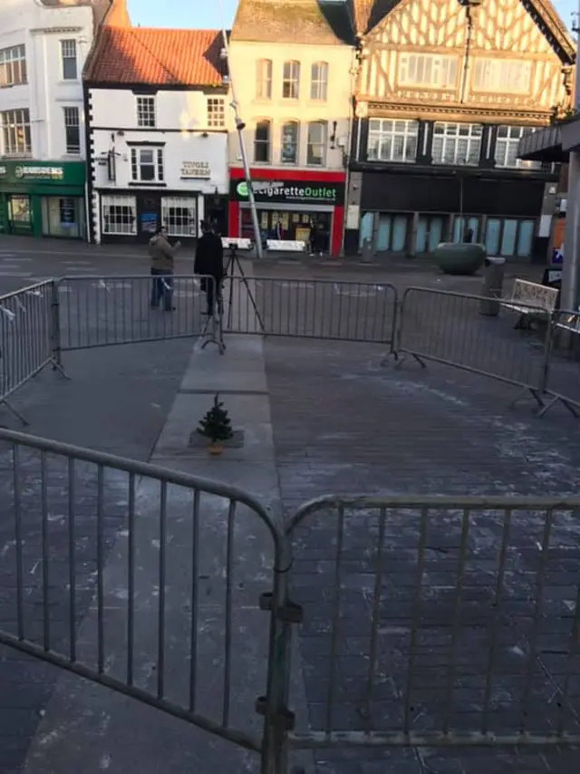 Grimsby's rubbish christmas tree