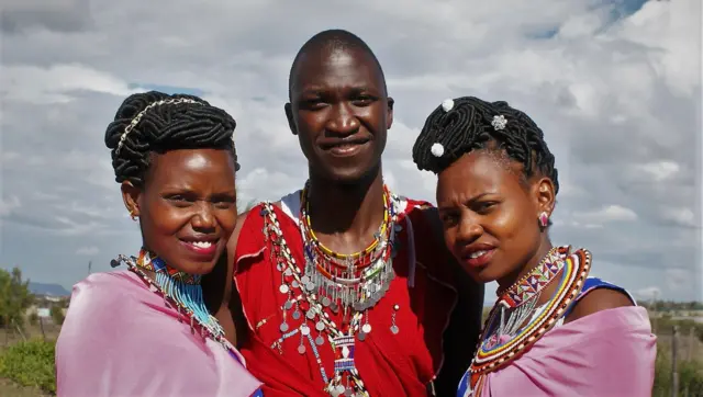 Tom Junior Mako, Elizabeth Simaloi and Joyce Tikoiyan