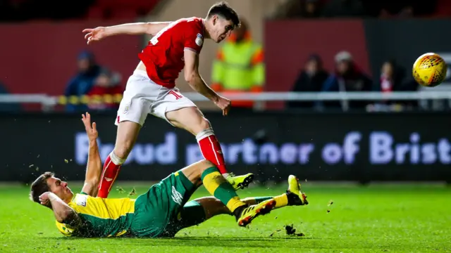 Callum O'Dowda scores for Bristol City