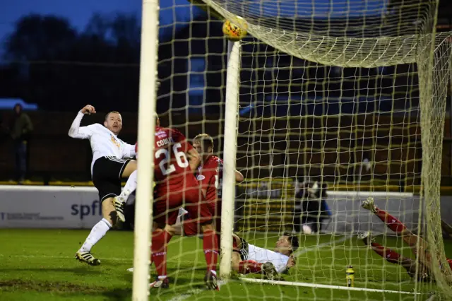 Andy Geggan fires Ayr into a 3-1 lead