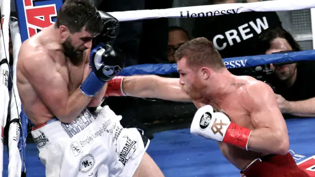 Canelo beats Fielding