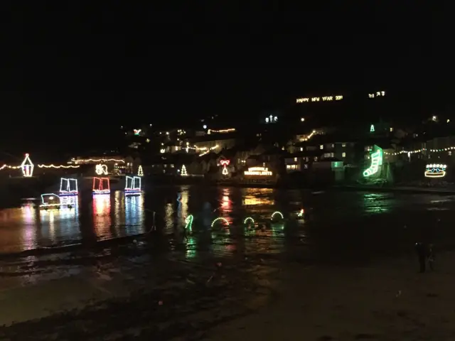 Mousehole lights