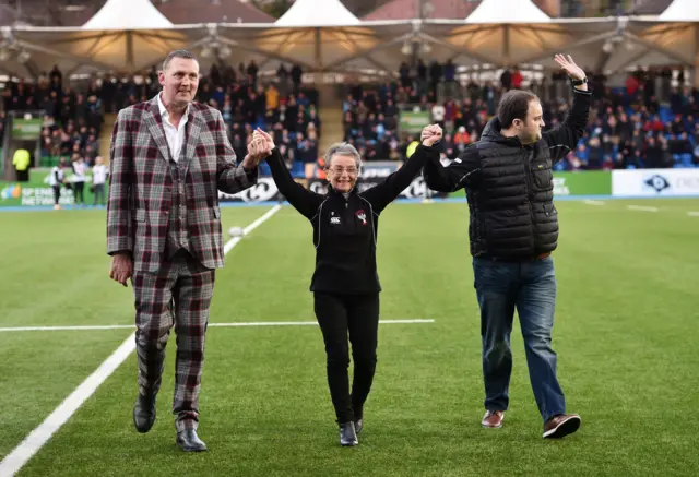 Doddie Weir (left) receives a warm reception after bringing out the match ball