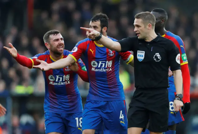 Palace players appeal to the referee