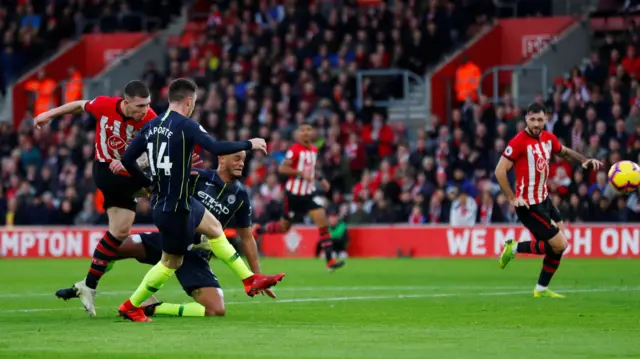 Pierre-Emile Hojbjerg shoots