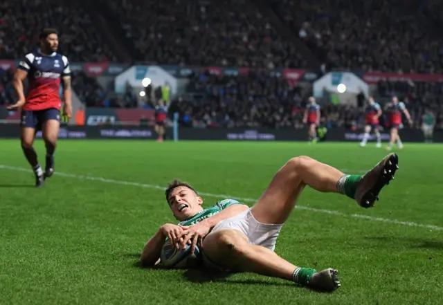 Adam Radwan scores a try for Newcastle