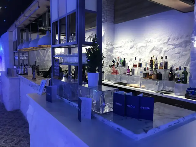 Derby ice bar