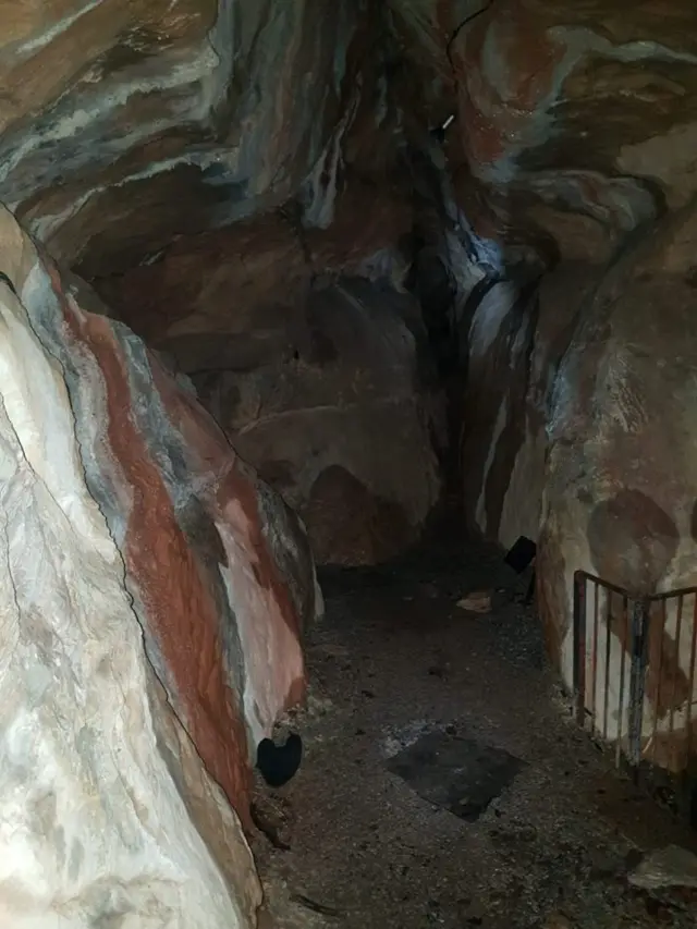 cave