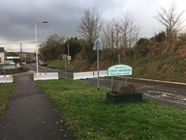 Clyst Honiton sign