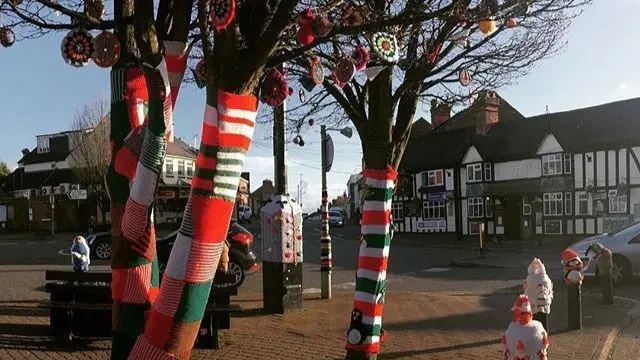 Yarn-bombing in Barwell