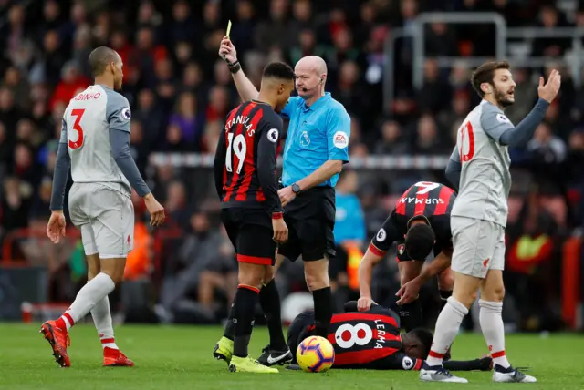 Fabinho yellow card