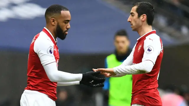 Henrikh Mkhitaryan Alexandre Lacazette