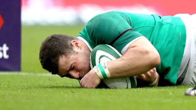 Robbie Henshaw