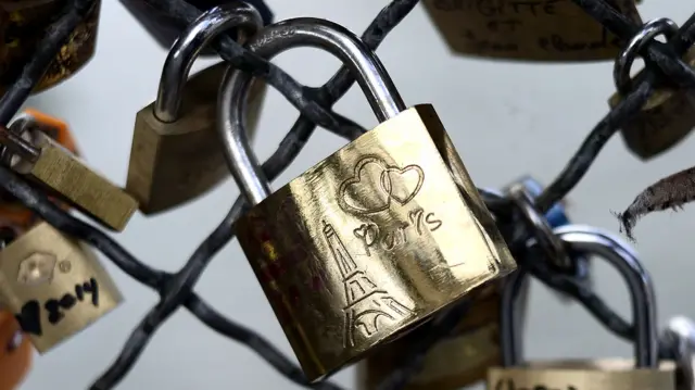 Paris Padlock