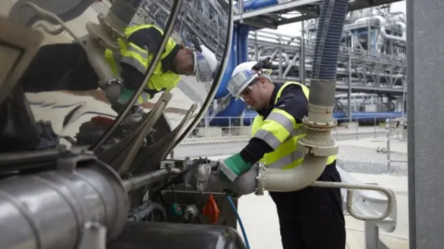 Worker at Vivergo biofuel plant