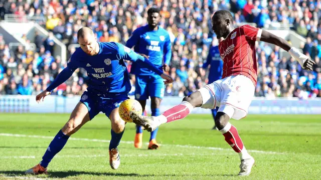 Famara Diedhiou tries a shot