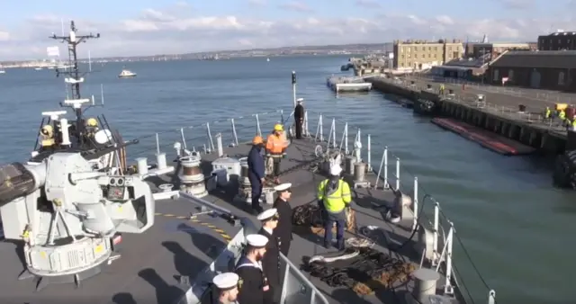 HMS Forth arrives in Portsmouth