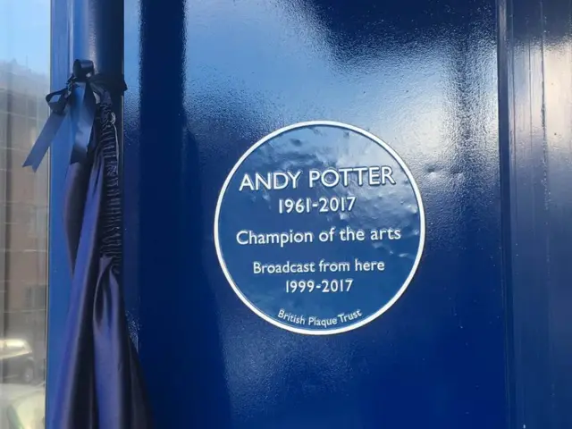 Potter plaque