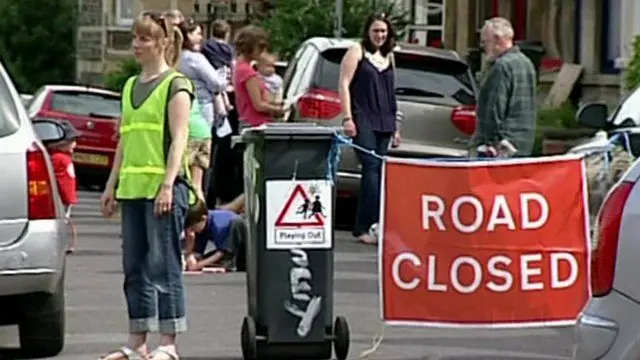 Road closed in Hull