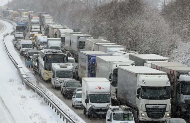 Lorries stuck on M20