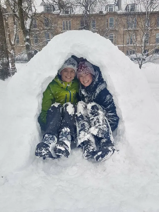 Igloo in Kelvingrove park