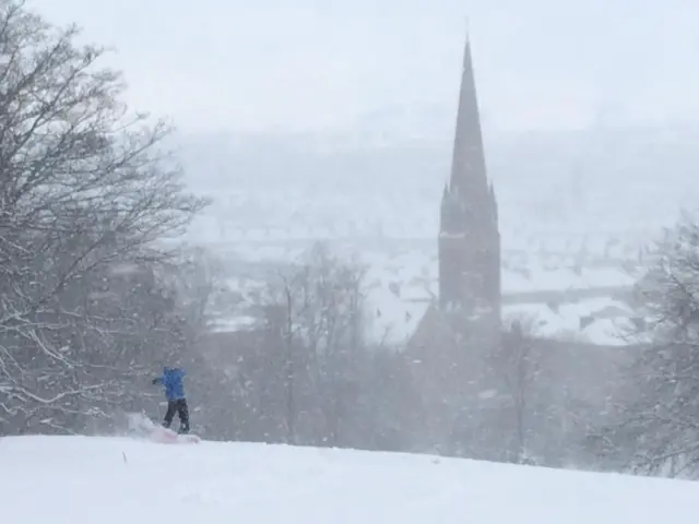 Snowboarder in Queen’s Park, Glasgow