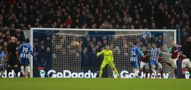 Jose Izquierdo scores for Brighton