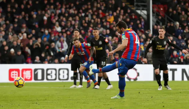 Milivojevic scores for Crystal Palace