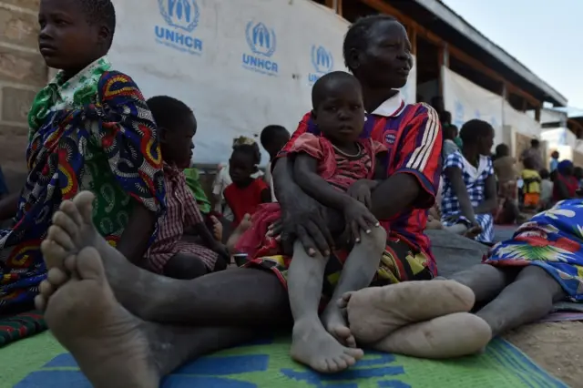 Refugees from South Sudan wait for food rations at the Kakuma refugee camp in Kenya. Photo: 1 February 2018