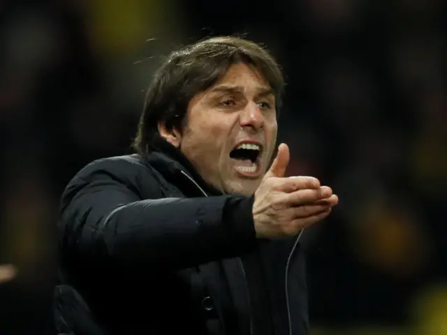 Antonio Conte gestures to his players