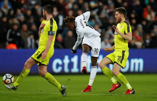 Tammy Abraham shoots at goal