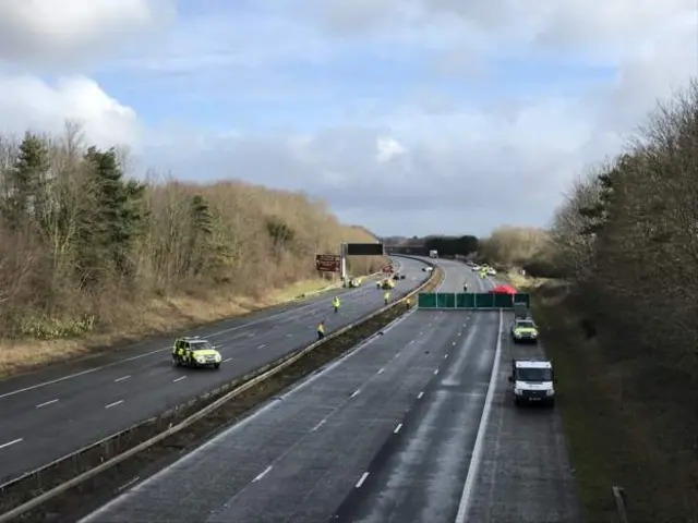 The M5 is still closed in both directions.