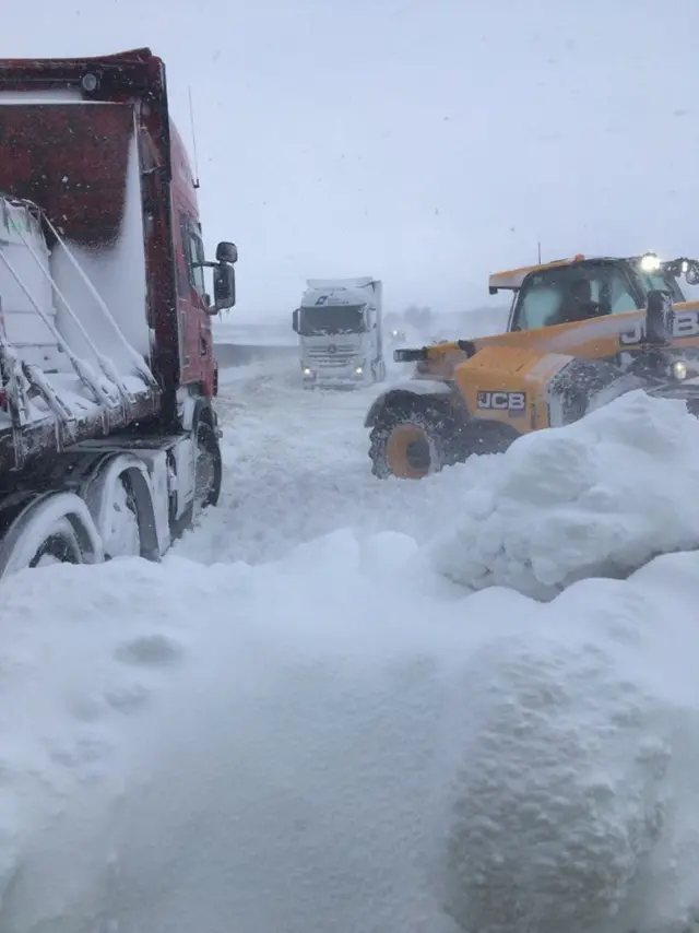 Snow on the A1