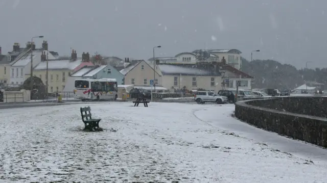 Guernsey bus in snow