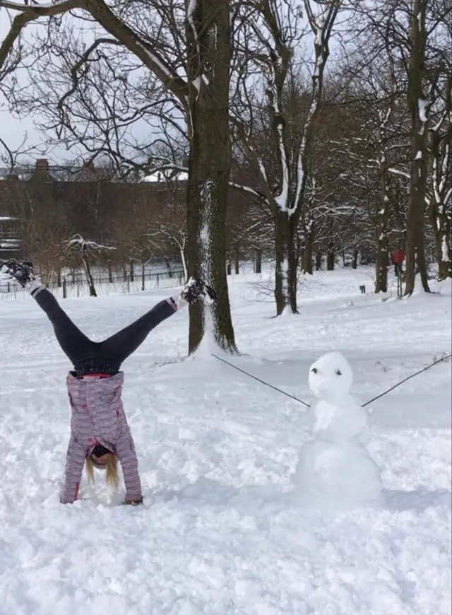 Hand stand