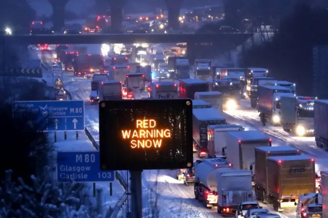 The scene on the M80 Haggs in Glasgow