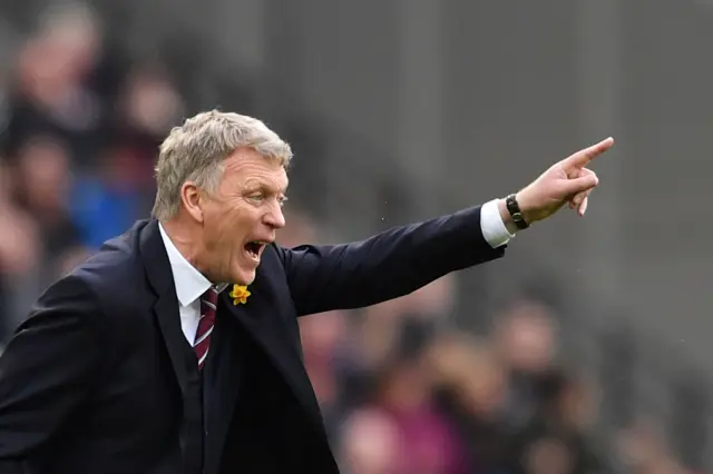 David Moyes gesture