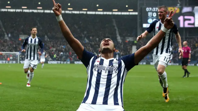 alomon Rondon celebrates