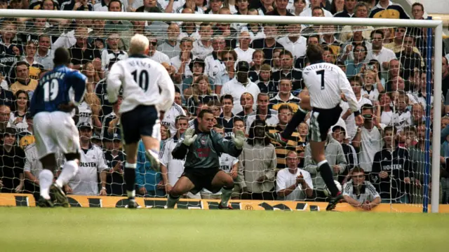 Darren Anderton scores a goal for Tottenham