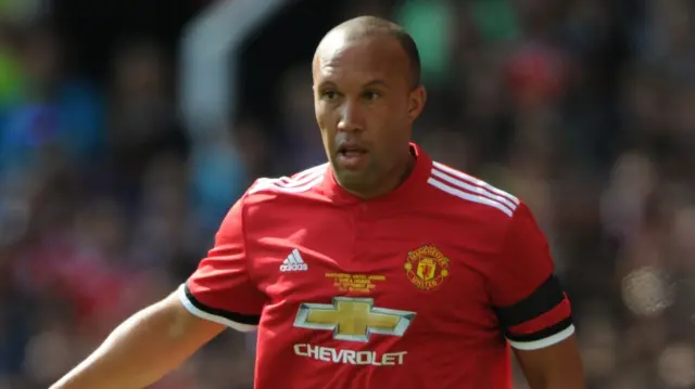 Mikael Silvestre