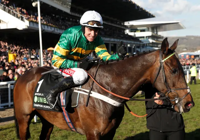 Barry Geraghty on Buveur D'Air