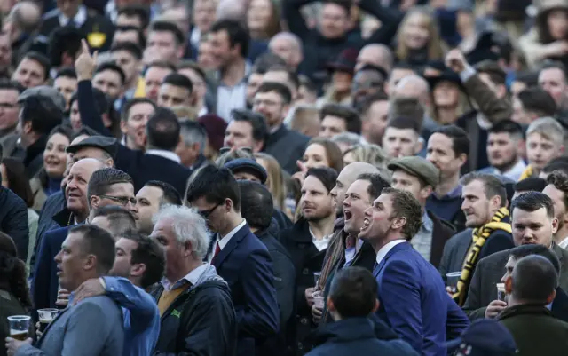 Racegoers