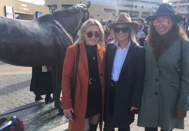 Cheltenham racecgoers