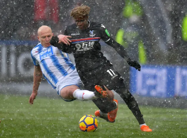 Zaha snow