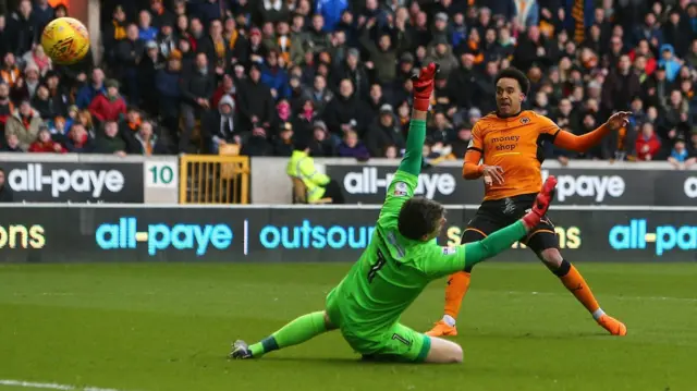 Helder Costa scores