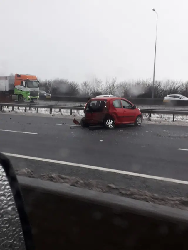 Crashed car on M20