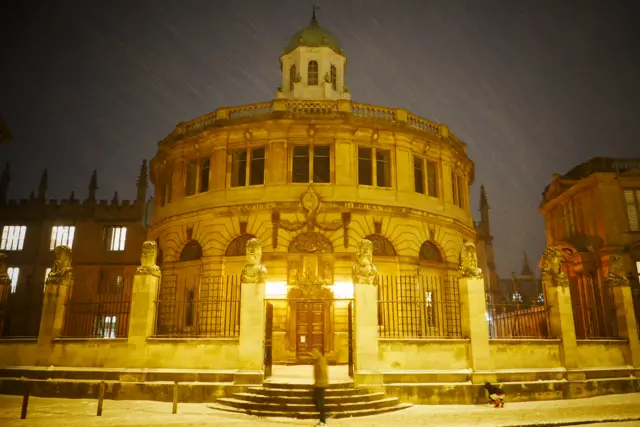 Sheldonian in the snow